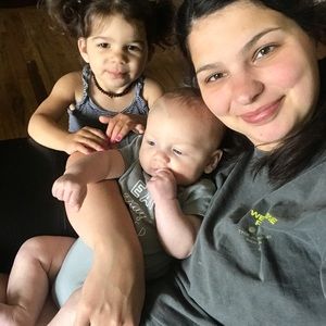 Meet your Posher, Kelly